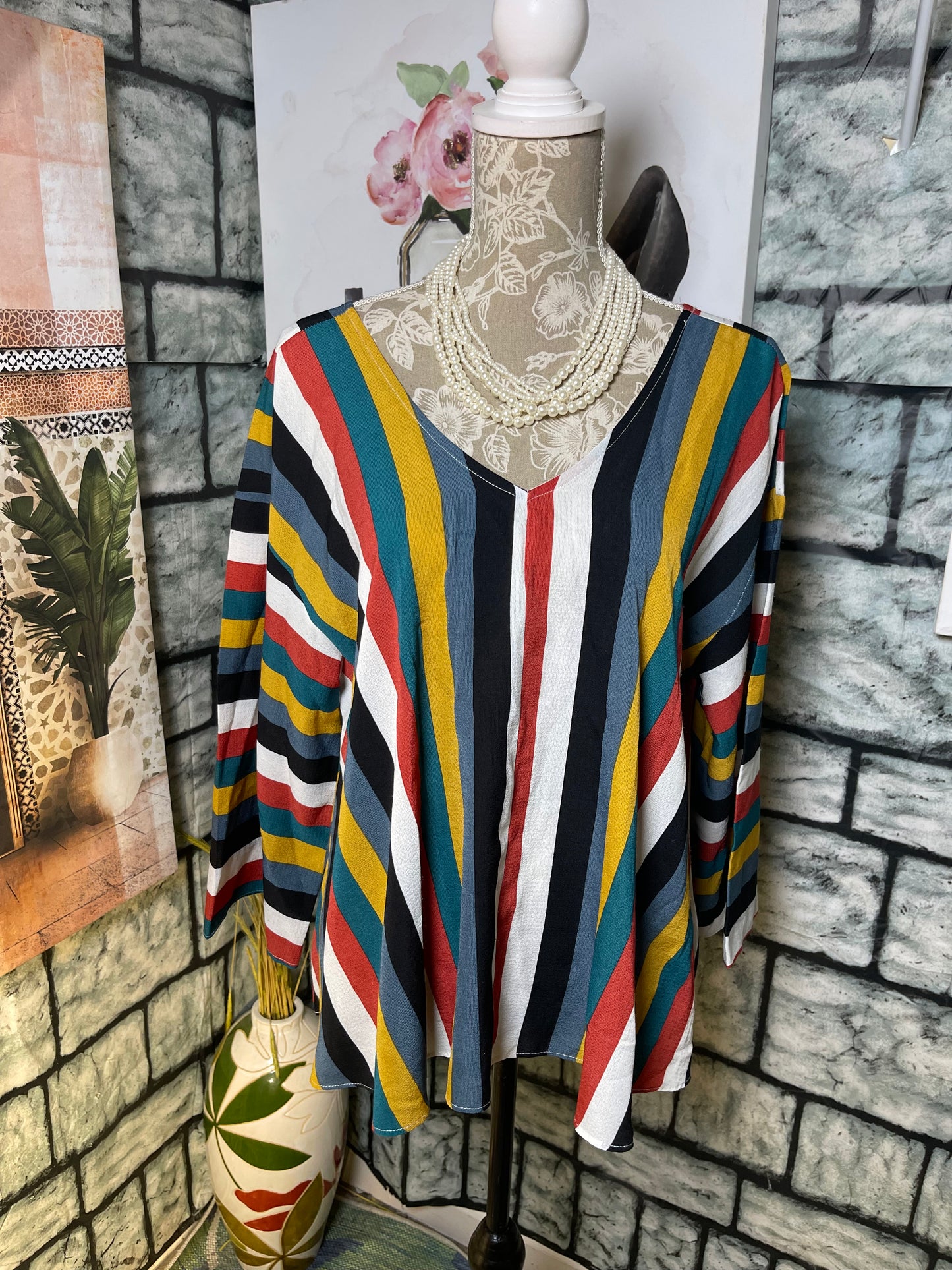 Listicle Colorful Blouse Women sz Medium
