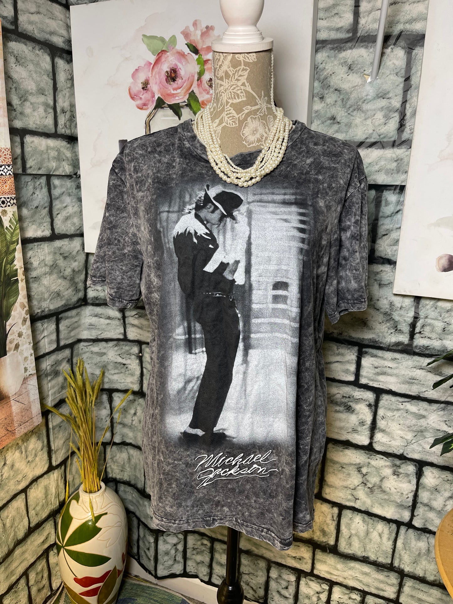 Michael Jackson Gray Graphic Shirt Women sz Large