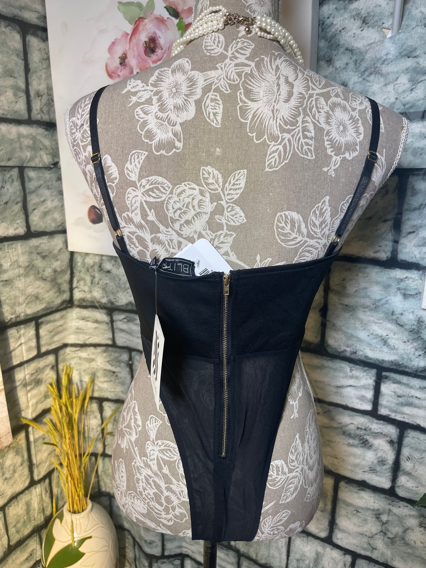 NEW BLThe Black Bodysuit Blouse Women sz Large