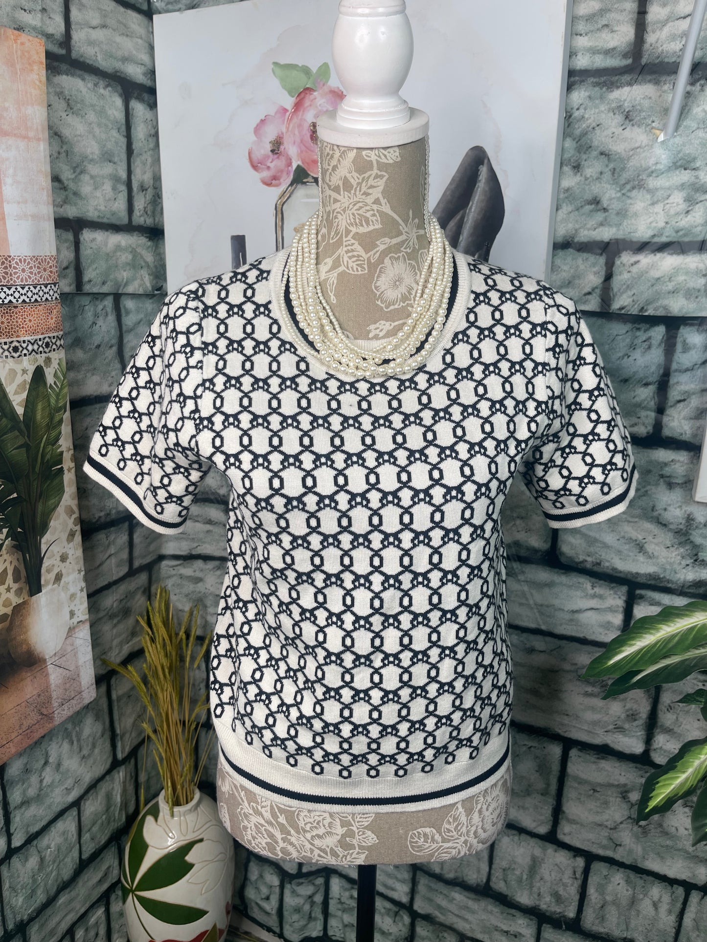 Black White Print Sweater Women sz Medium