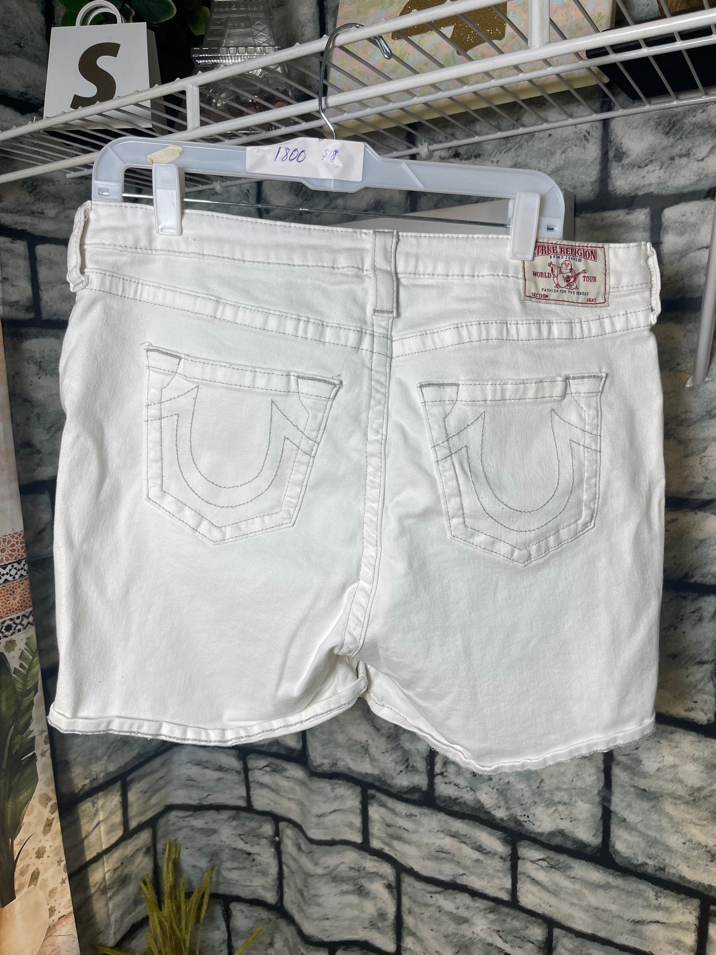True Religion White Shorts Women sz 26