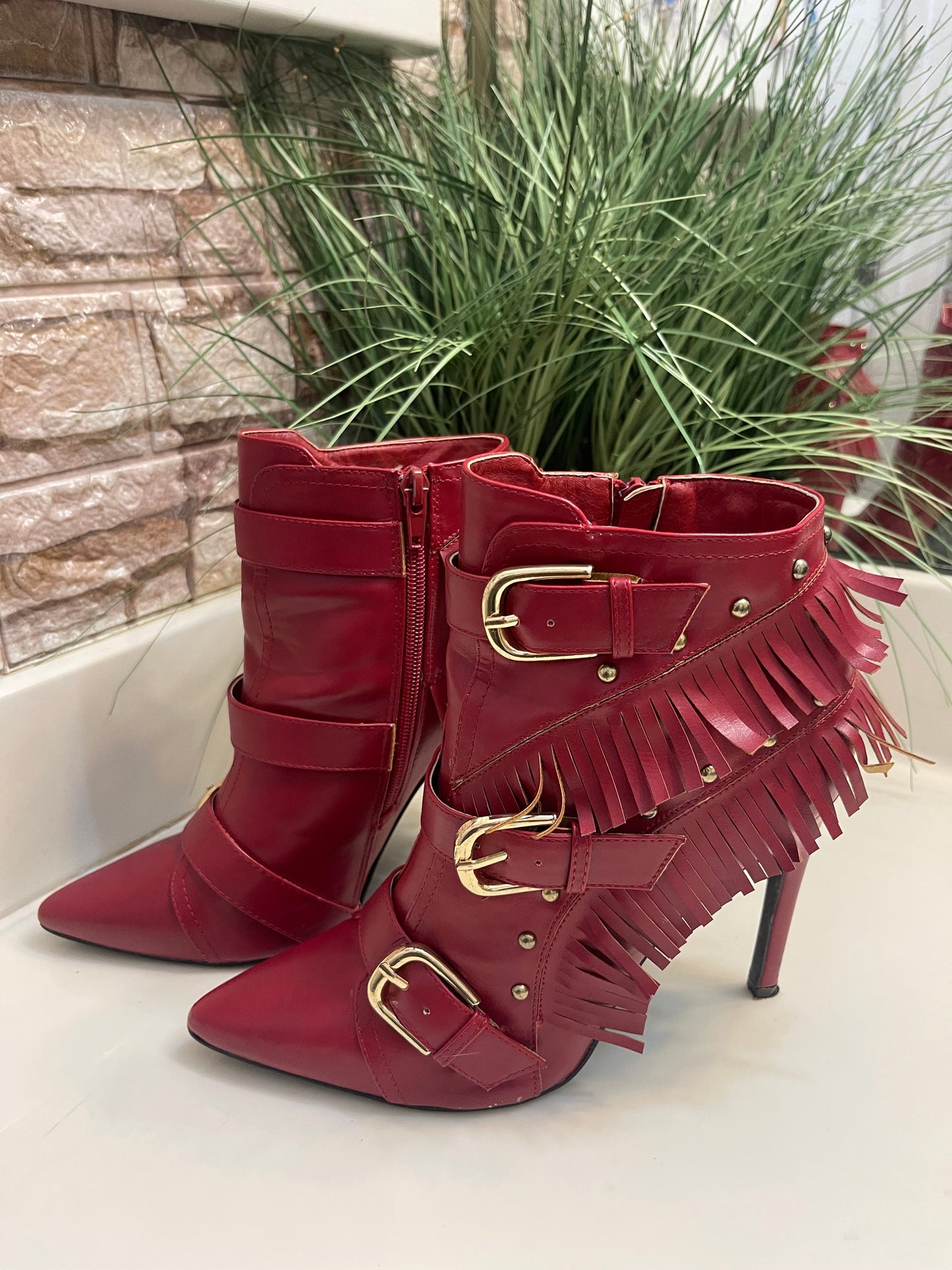 Scene Red Heels Women sz 7.5