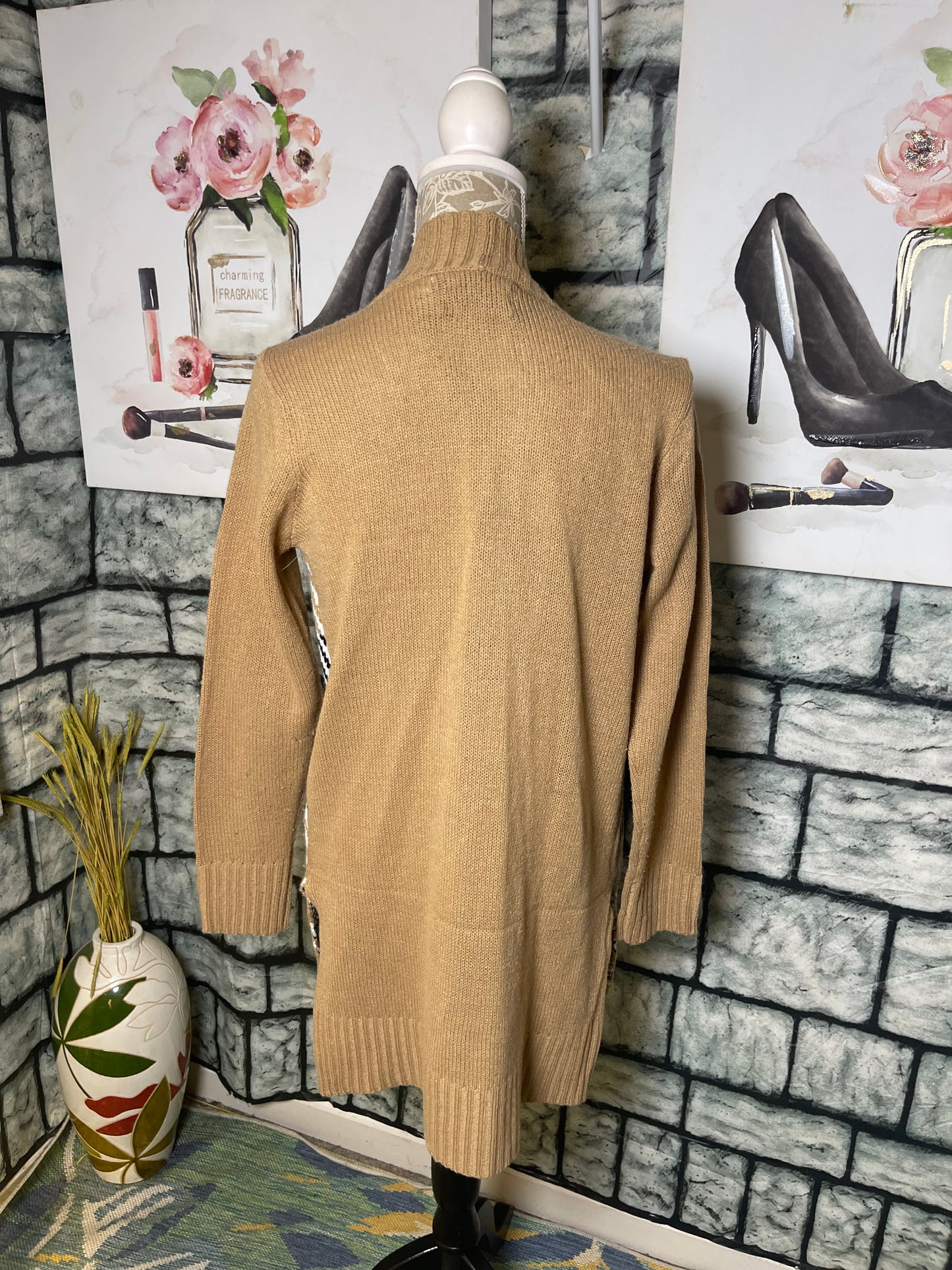 Love Tan Cardigan Women sz Medium