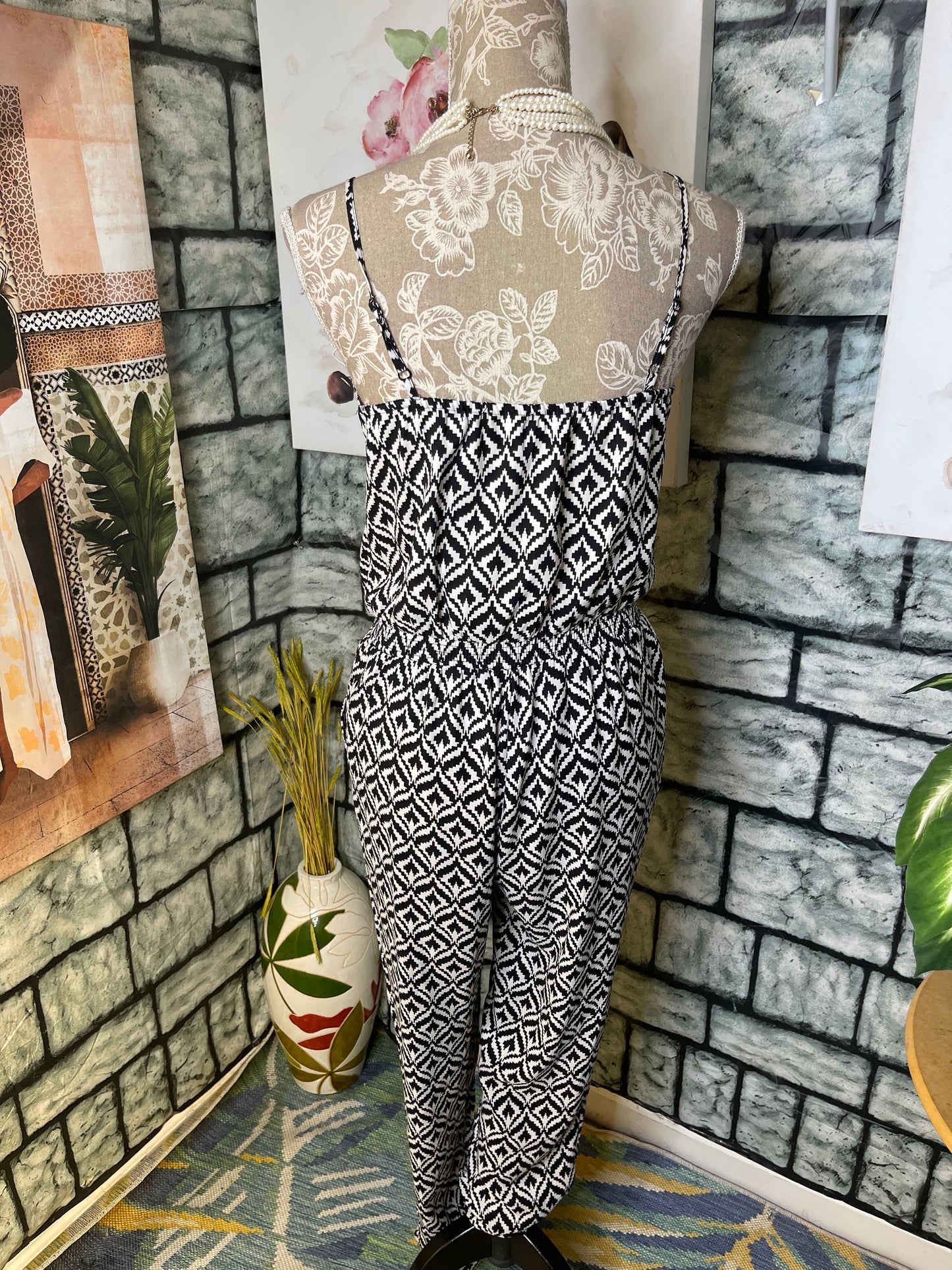 New York & Co Black White Print Jumpsuit Women sz XS