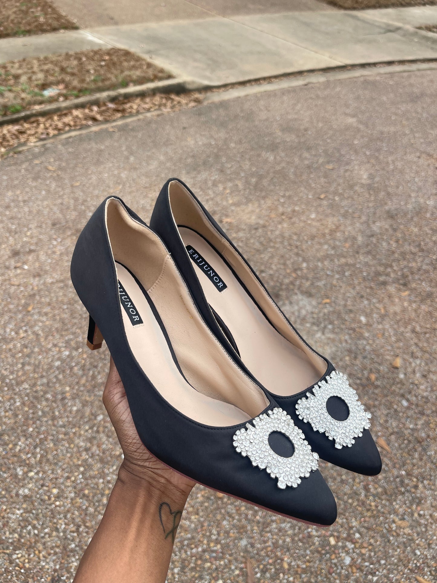 NEW Erijunor Black Low Heels Women sz 9