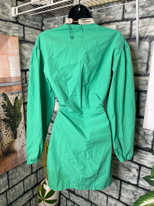 Pretty Little Thing Green Dress Women sz 4