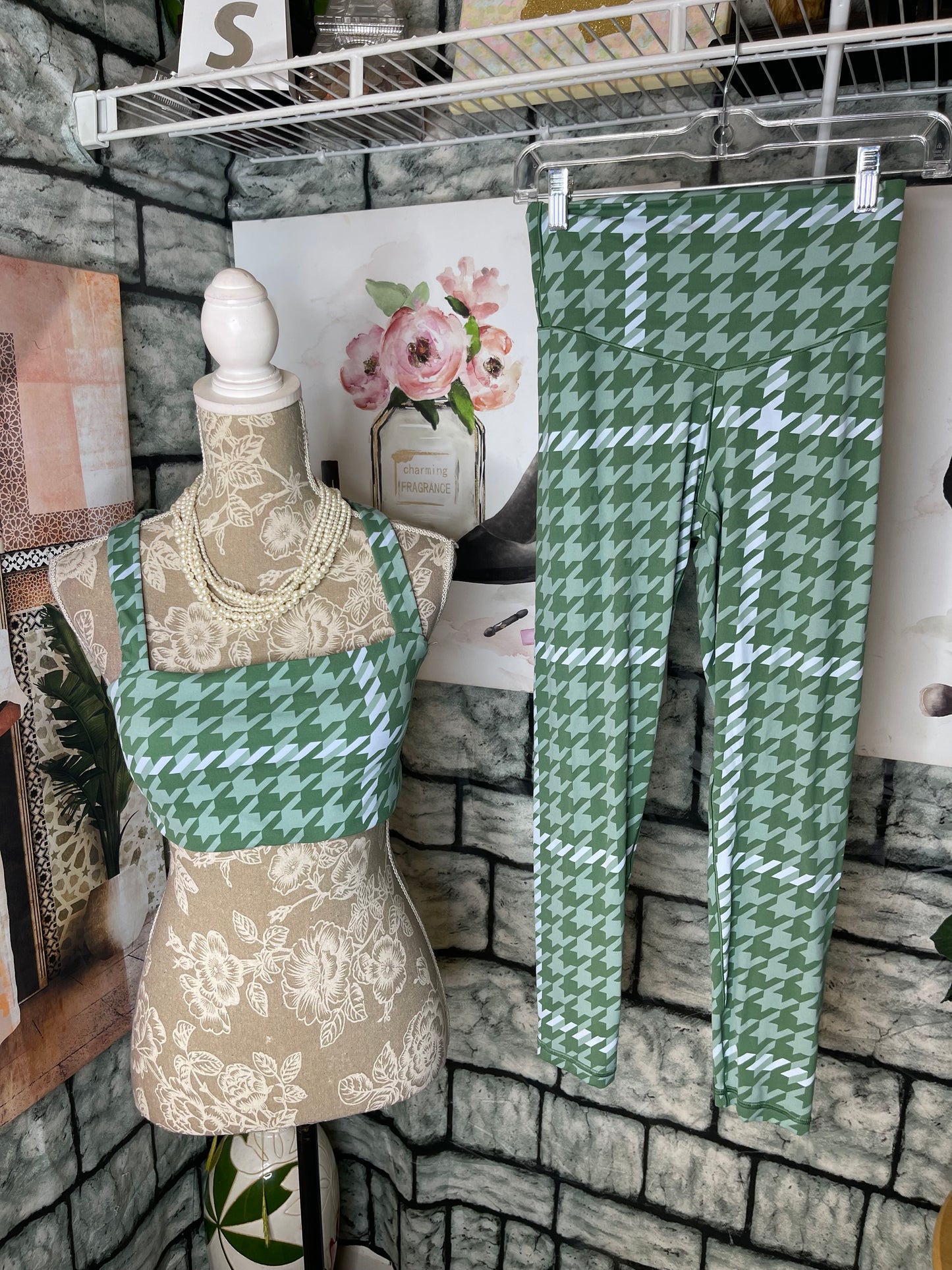 Offline By Aerie Green Workout Set Women sz Medium