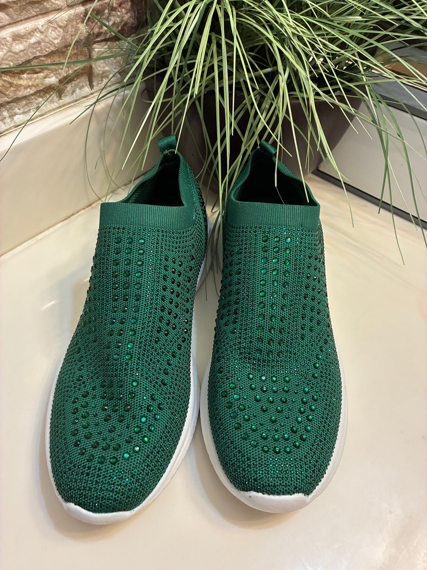 Belose Green Sneakers Women sz 11