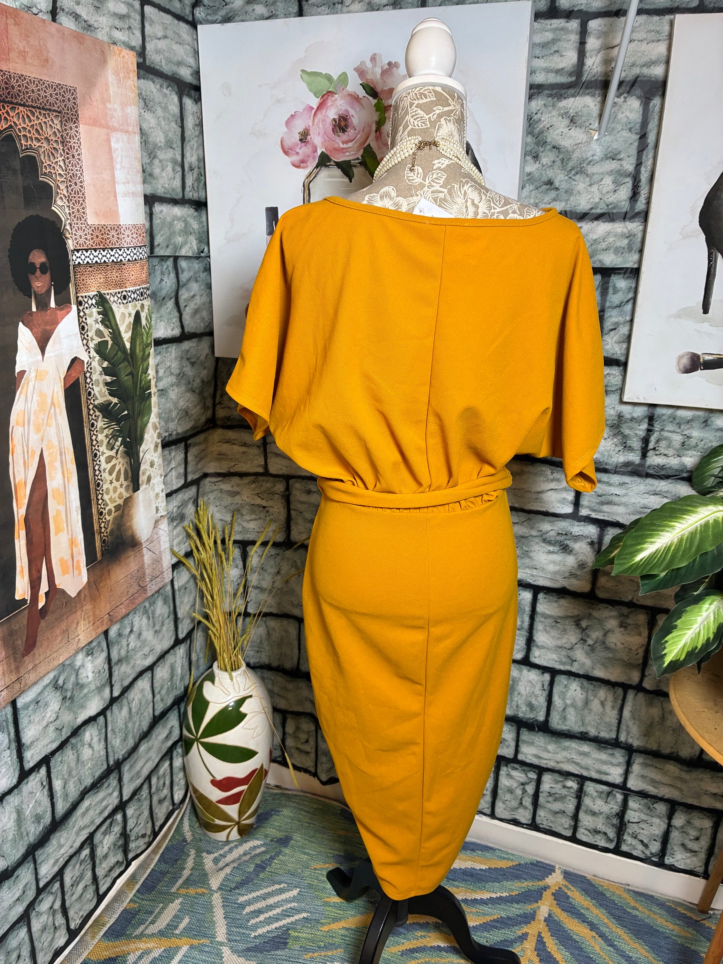 Fashion Nova Gold Dress Women sz Medium
