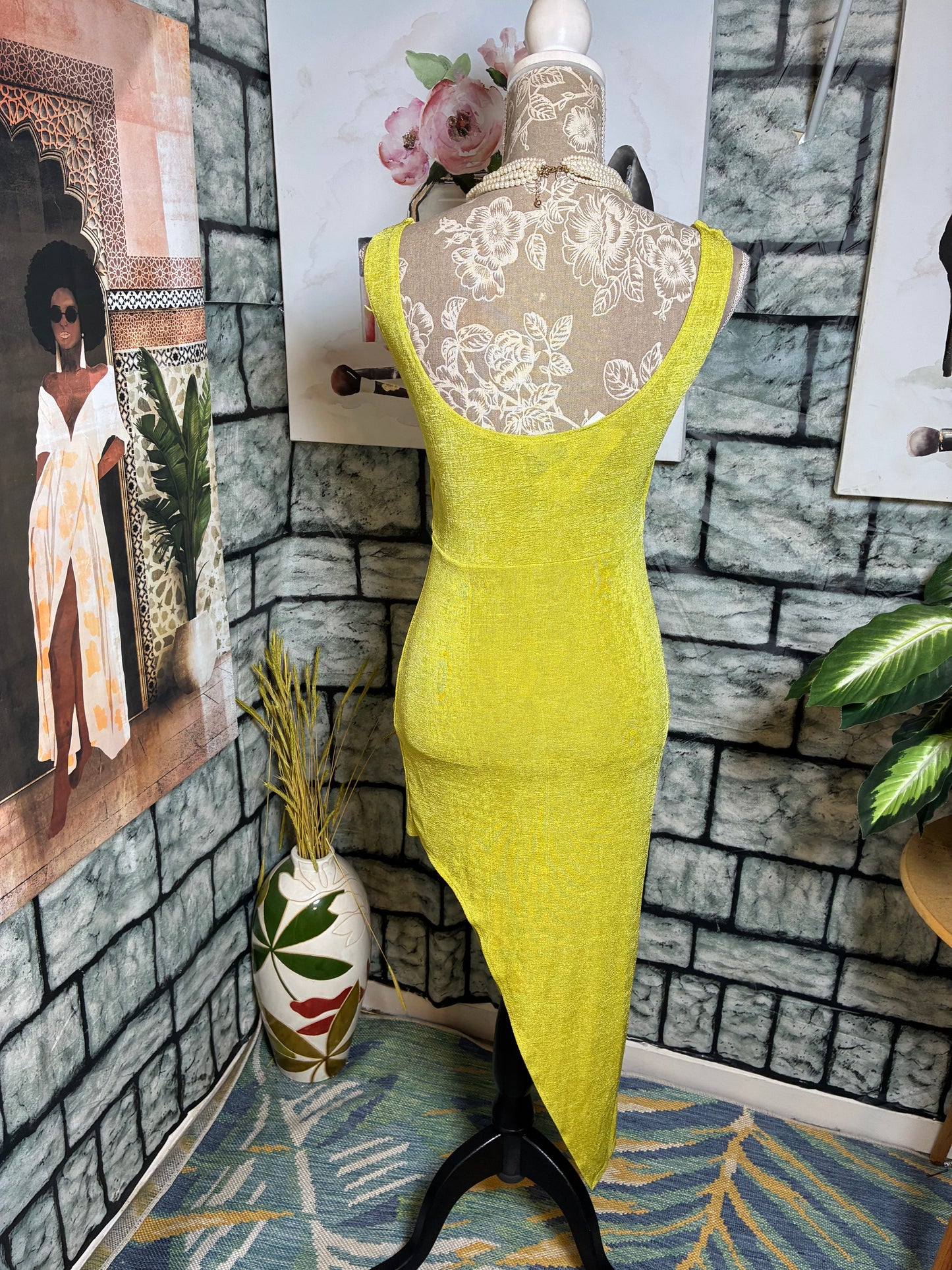 Pretty Little Thing Green Dress Women sz 8