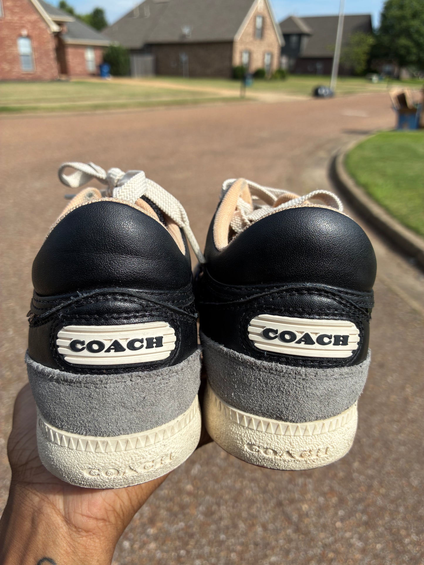 Coach Black Gray Women sz 6