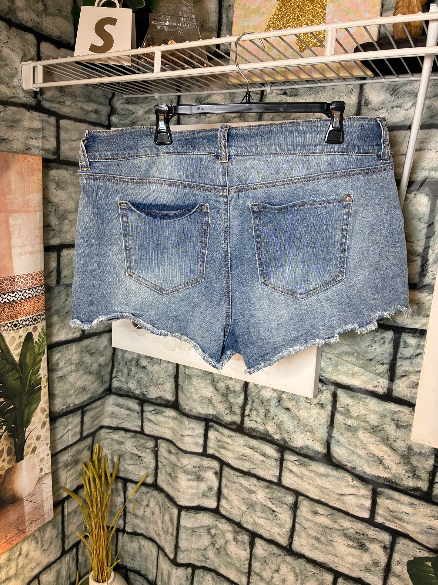 Refuge Denim American Shorts Women sz 18