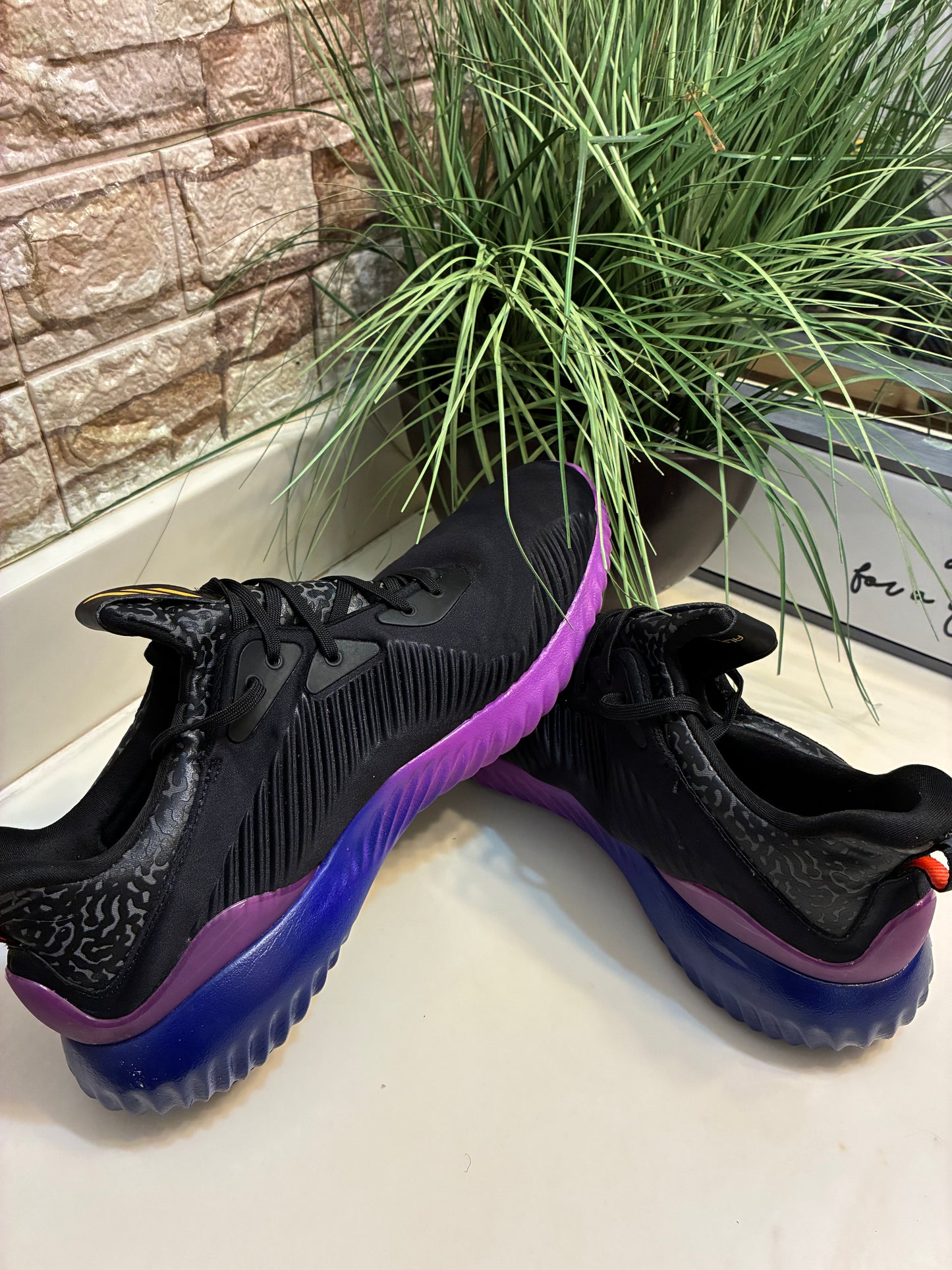 Adidas Black Purple Men sz 11.5
