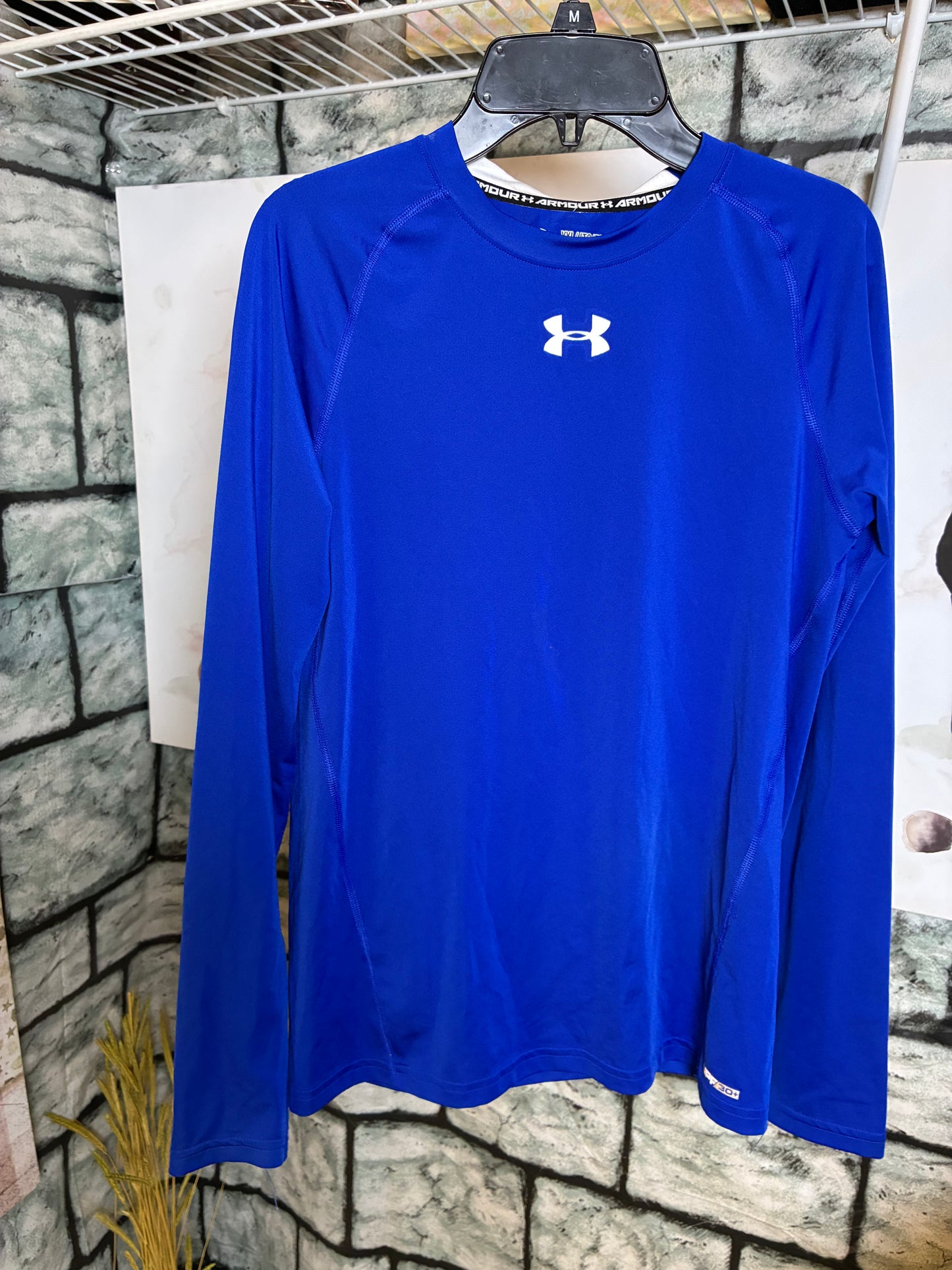 Under Armour Blue Shirt Boys sz XL