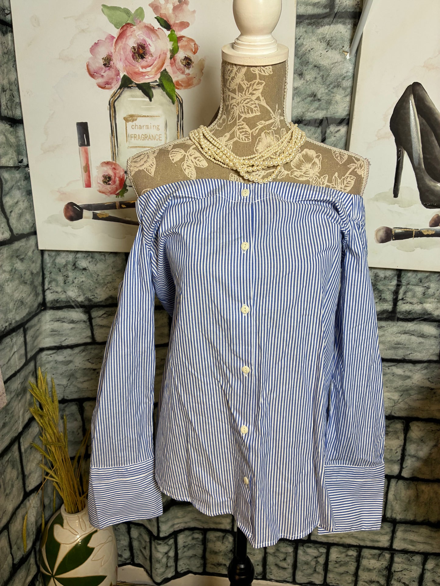 NEW Stitch and Knot Blue White Blouse Women sz Medium