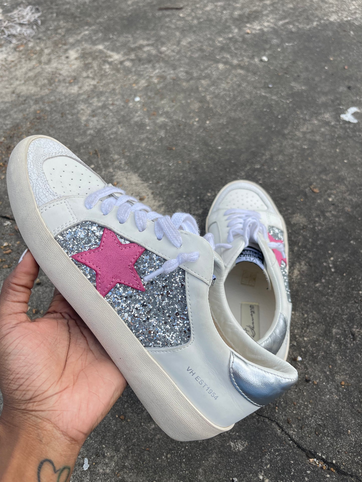 Vintage Havana Off White Sneakers Women sz 11