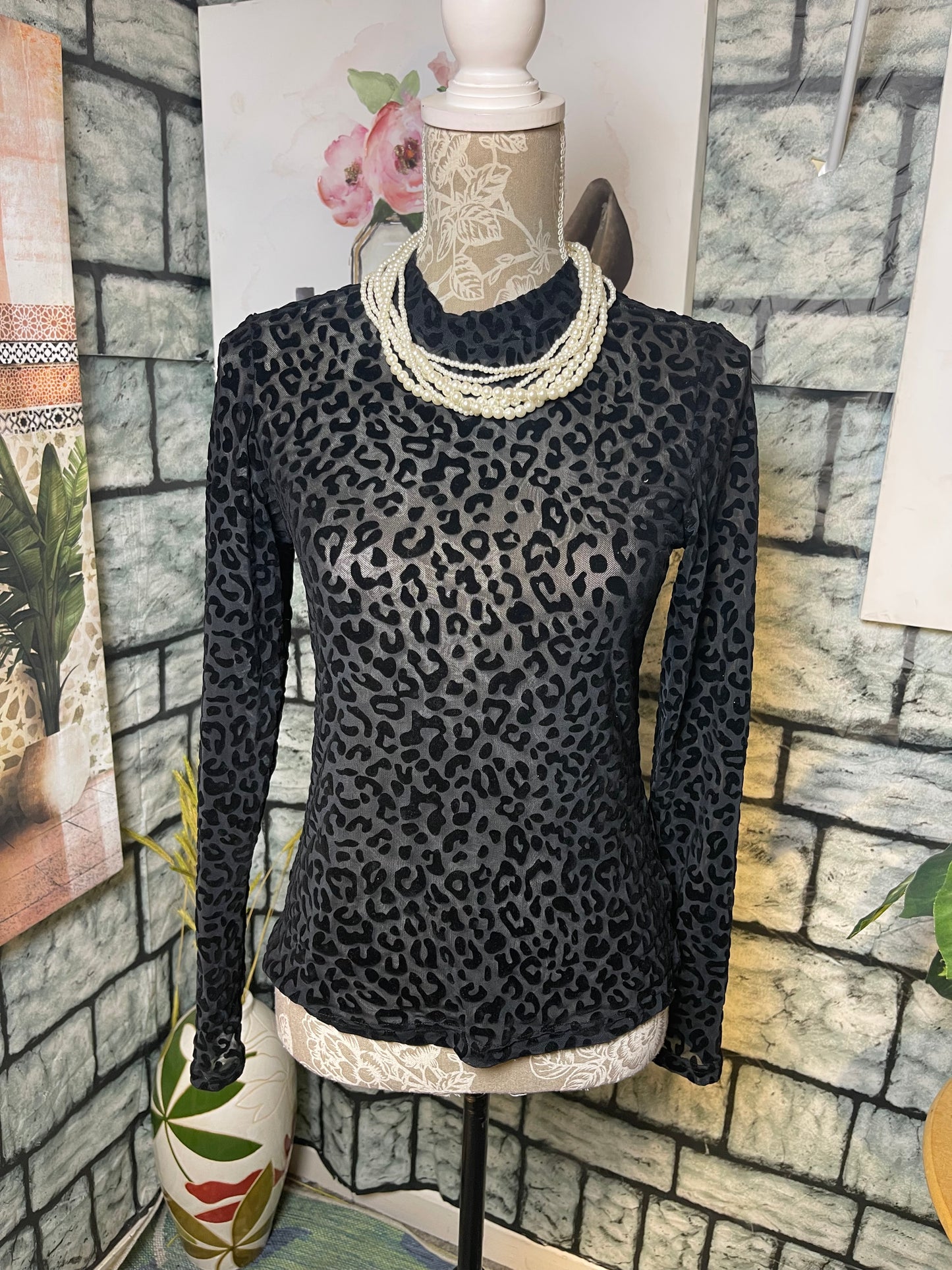 Black Print Blouse Women sz Small