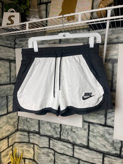 Nike Black White Shorts Women sz Medium