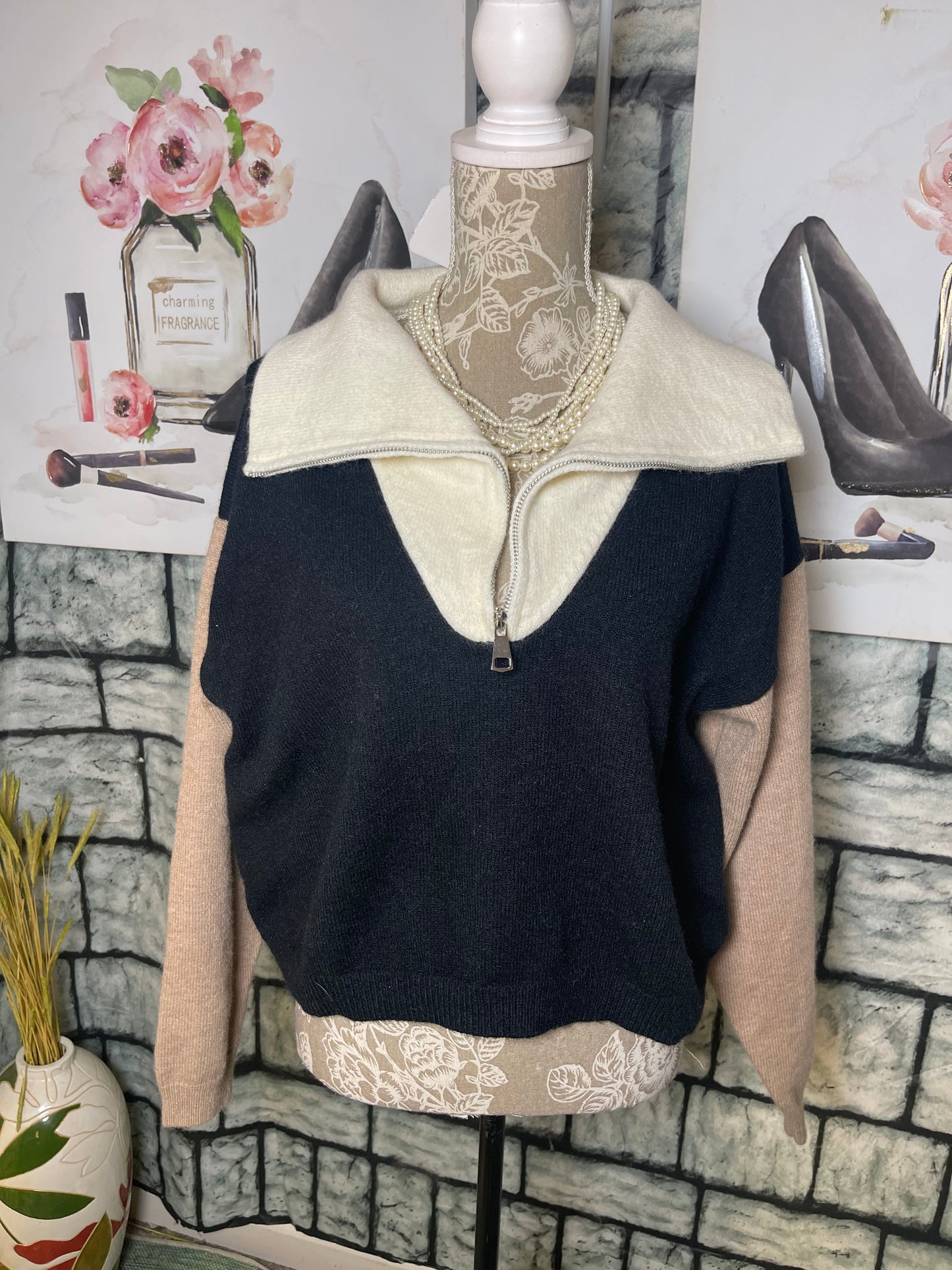 Lelis Black White Sweater Women sz Medium