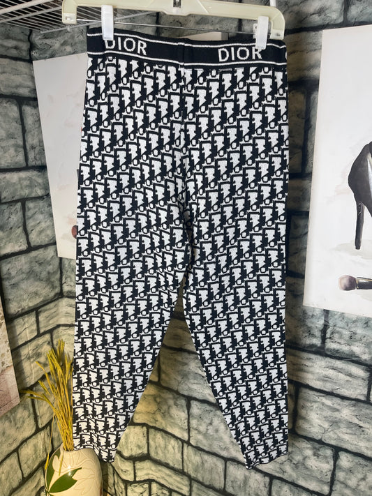 "CD" Black White Sweater Tights Women sz Large