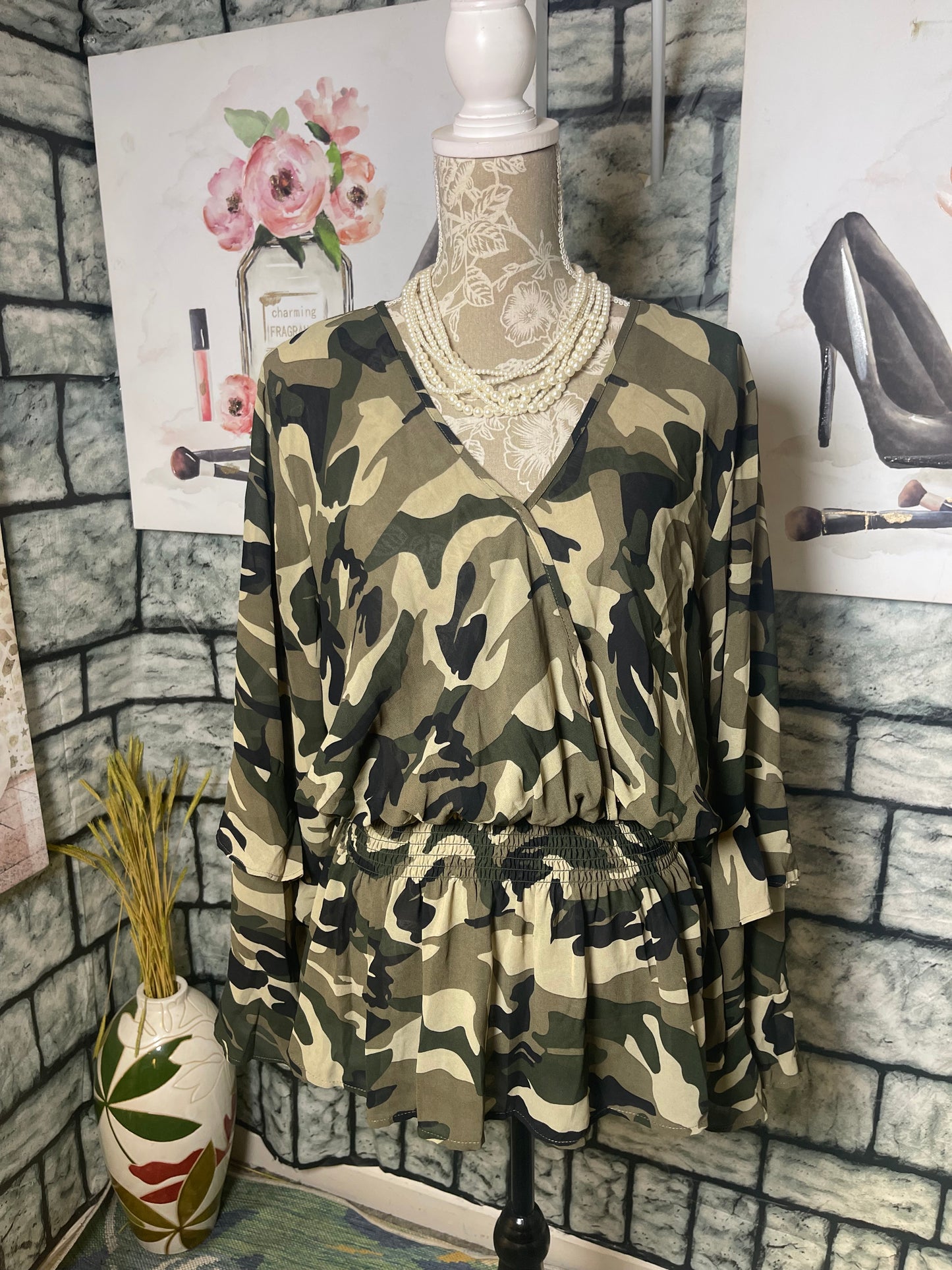 Ashley Stewart Green Camo Blouse Women sz 18/20