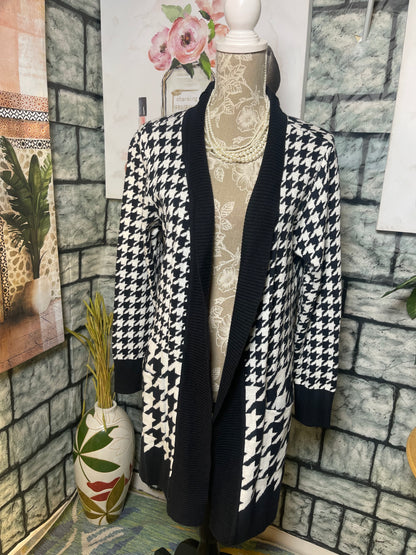NEW Isaac Mizarahi Black White Cardigan Women sz Medium