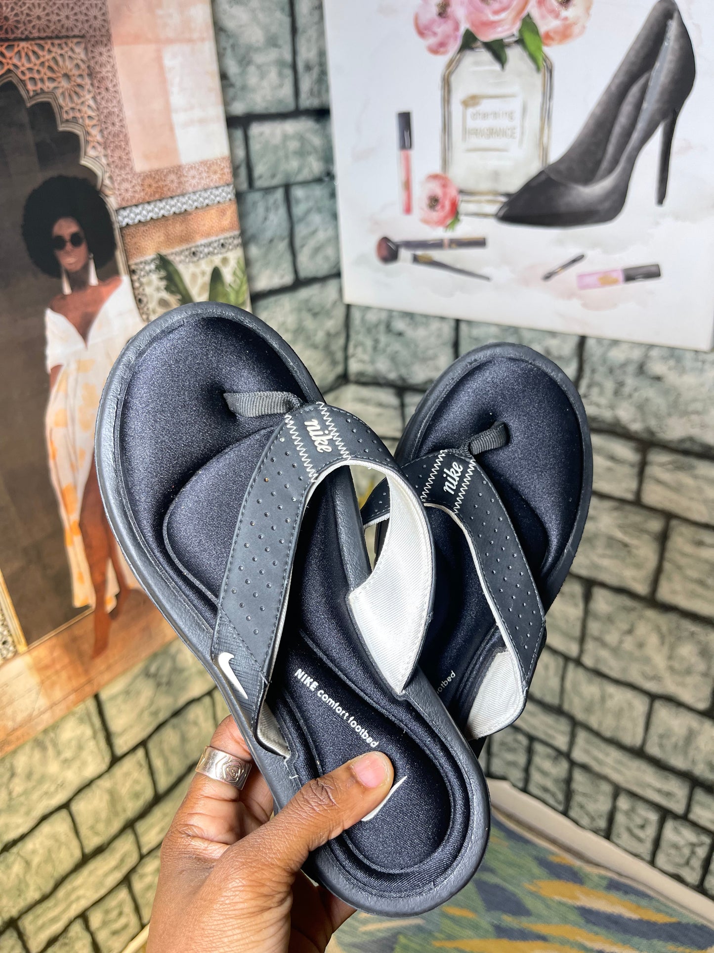 Nike Black Sandals Women sz 7