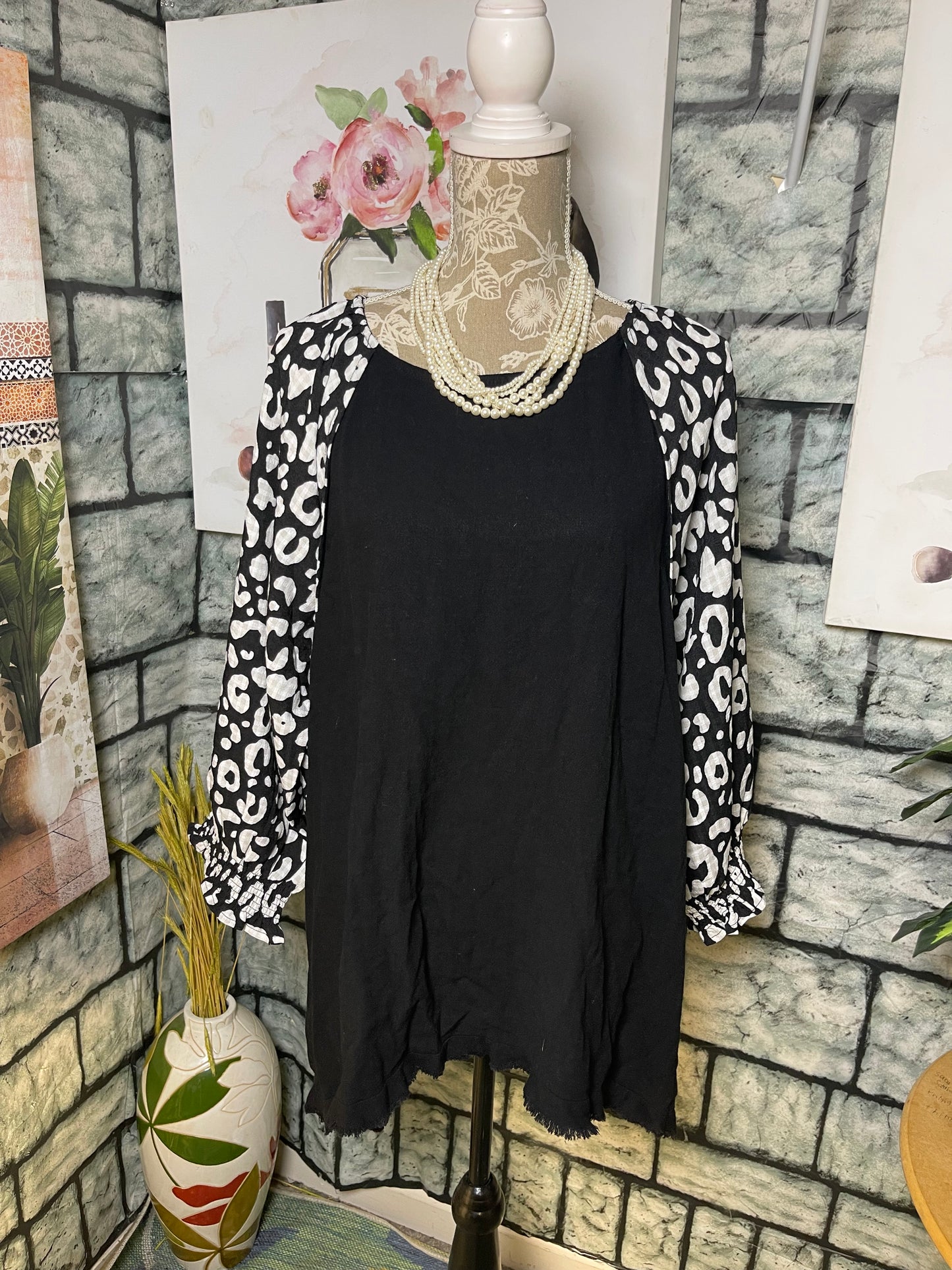 Umgee Black White Blouse Women sz XL
