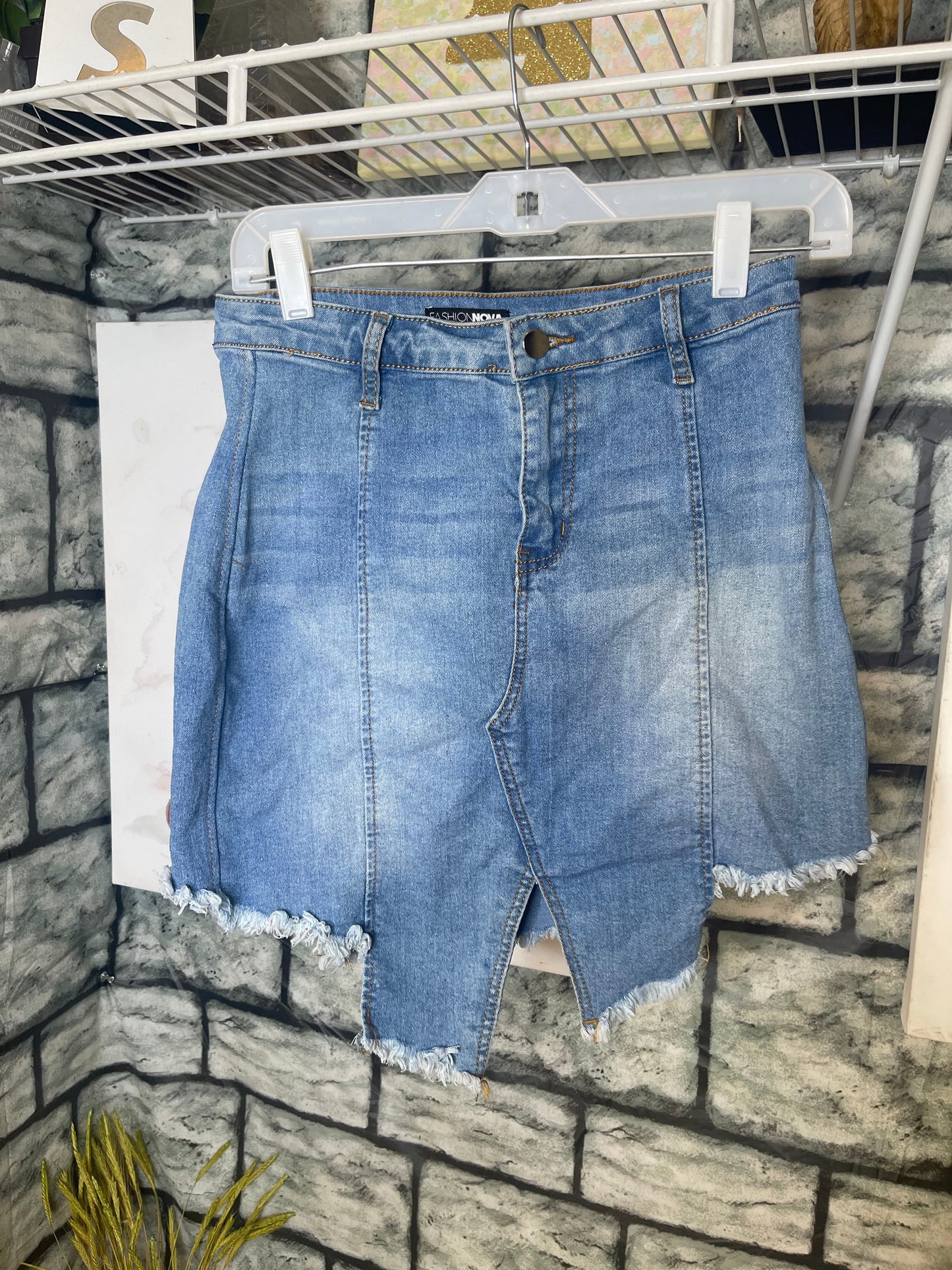 Fashion  Nova Blue Denim Skirt Women sz Medium