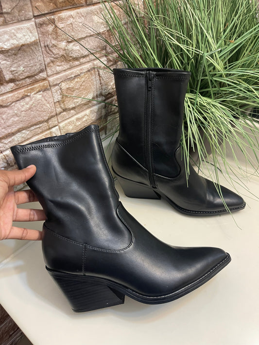 Universal Threads Black Wedge Like Heels Women sz 7.5