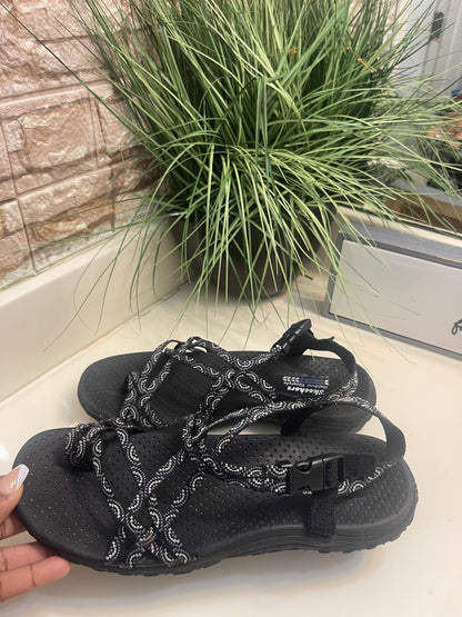 Skechers Black Sandals Women sz 10