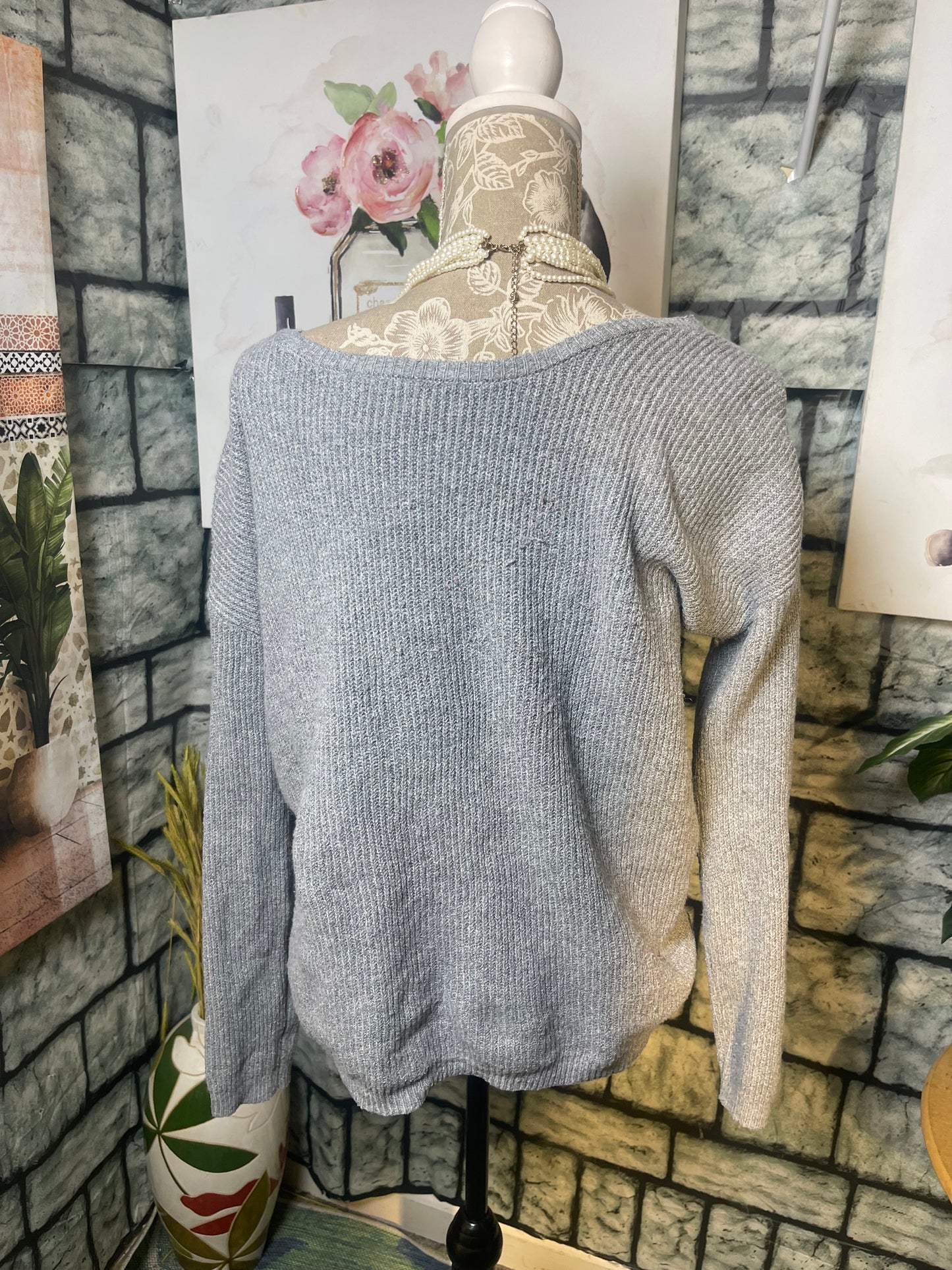Pink Rose Gray Sweater Women sz Medium