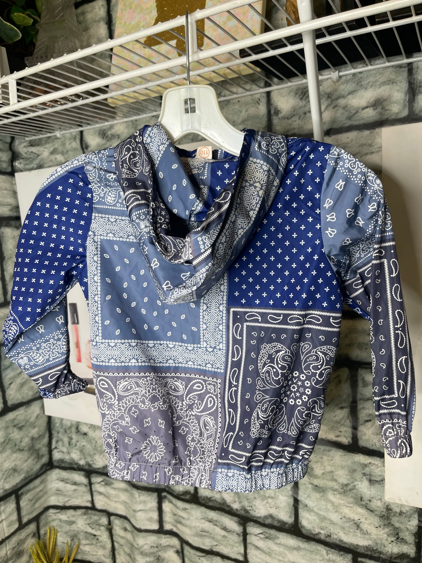 Blue Gray Print Jacket Boys sz 110 = 5T