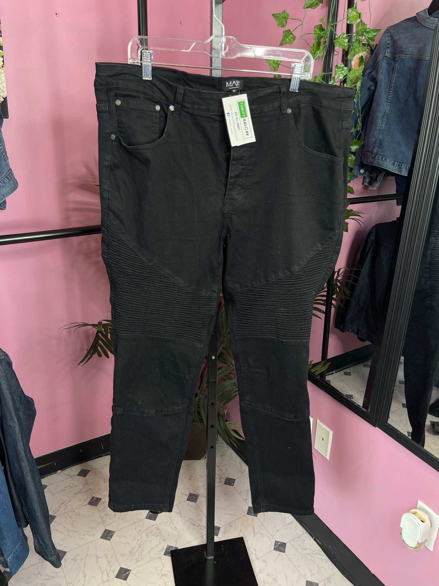 Boohoo Man Black Jeans Men sz 42