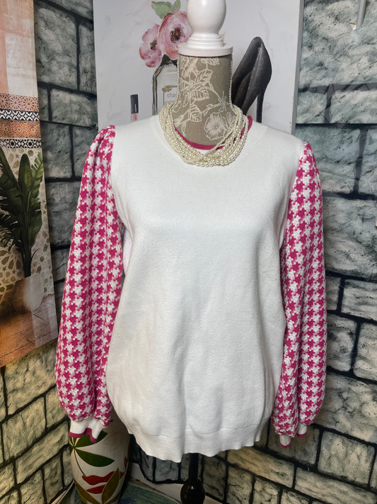 Fate White Pink Sweater Women sz Large