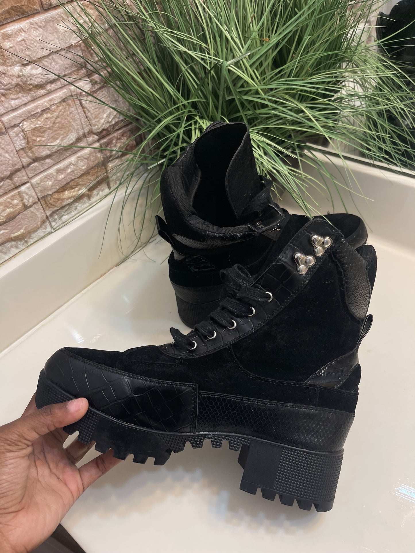 Pretty Little Thing Black Combat Boots Women sz 11