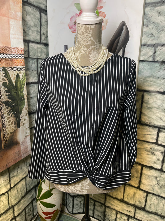 Urban Romantics Black White Blouse Women sz Small
