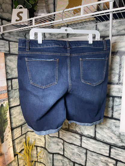 Time & Tru Blue Denim Shorts Women sz 18