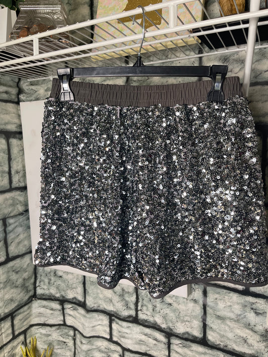NEW Missguided Silver Gray Sequin Shorts Women sz 6