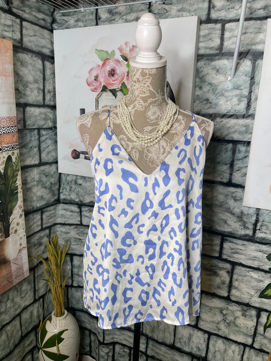 Tyche White Blue Print Blouse Women sz Medium