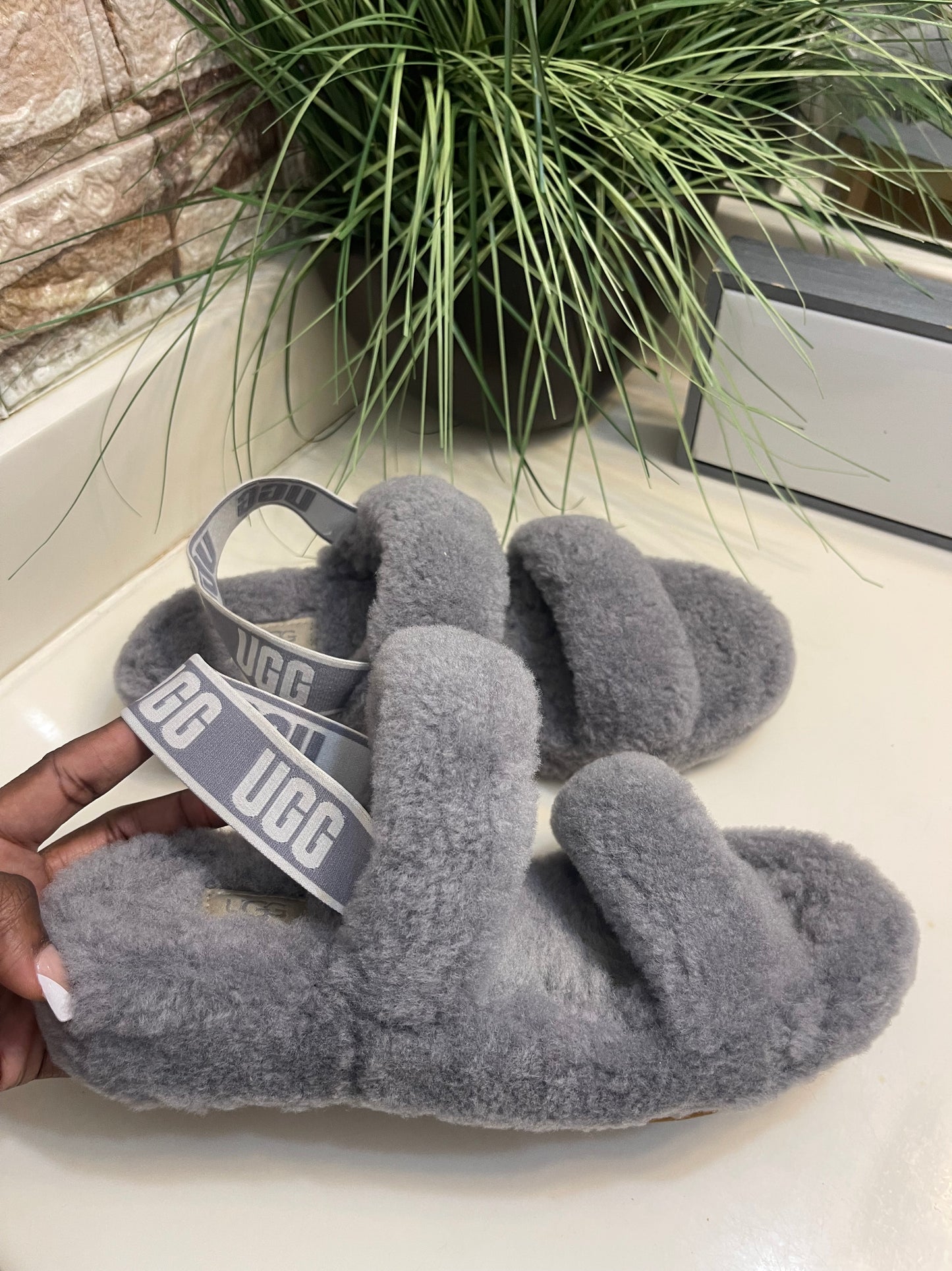Ugg Gray Slipper Sandals Women sz 10