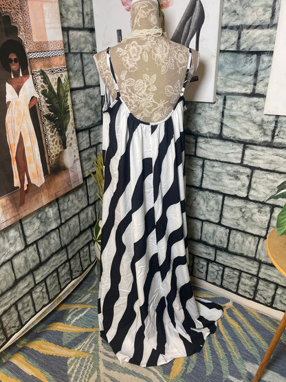 NEW Black White Dress Women sz Small