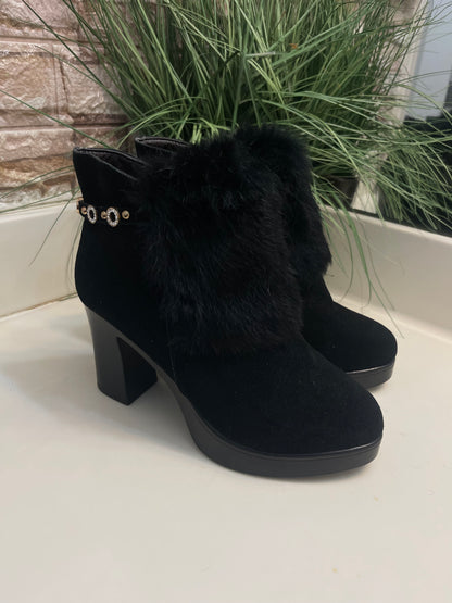 Black Fur Heels Women sz 8.5