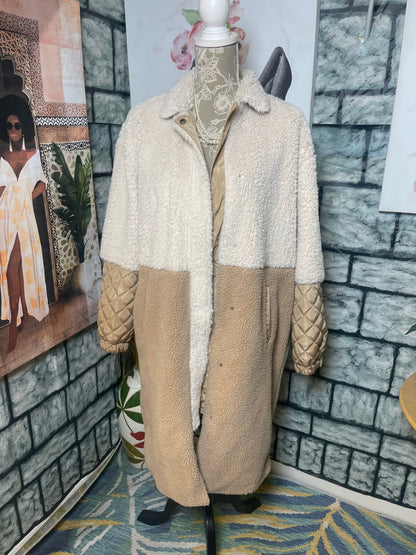 Cooper Key Tan Coat Women sz Medium