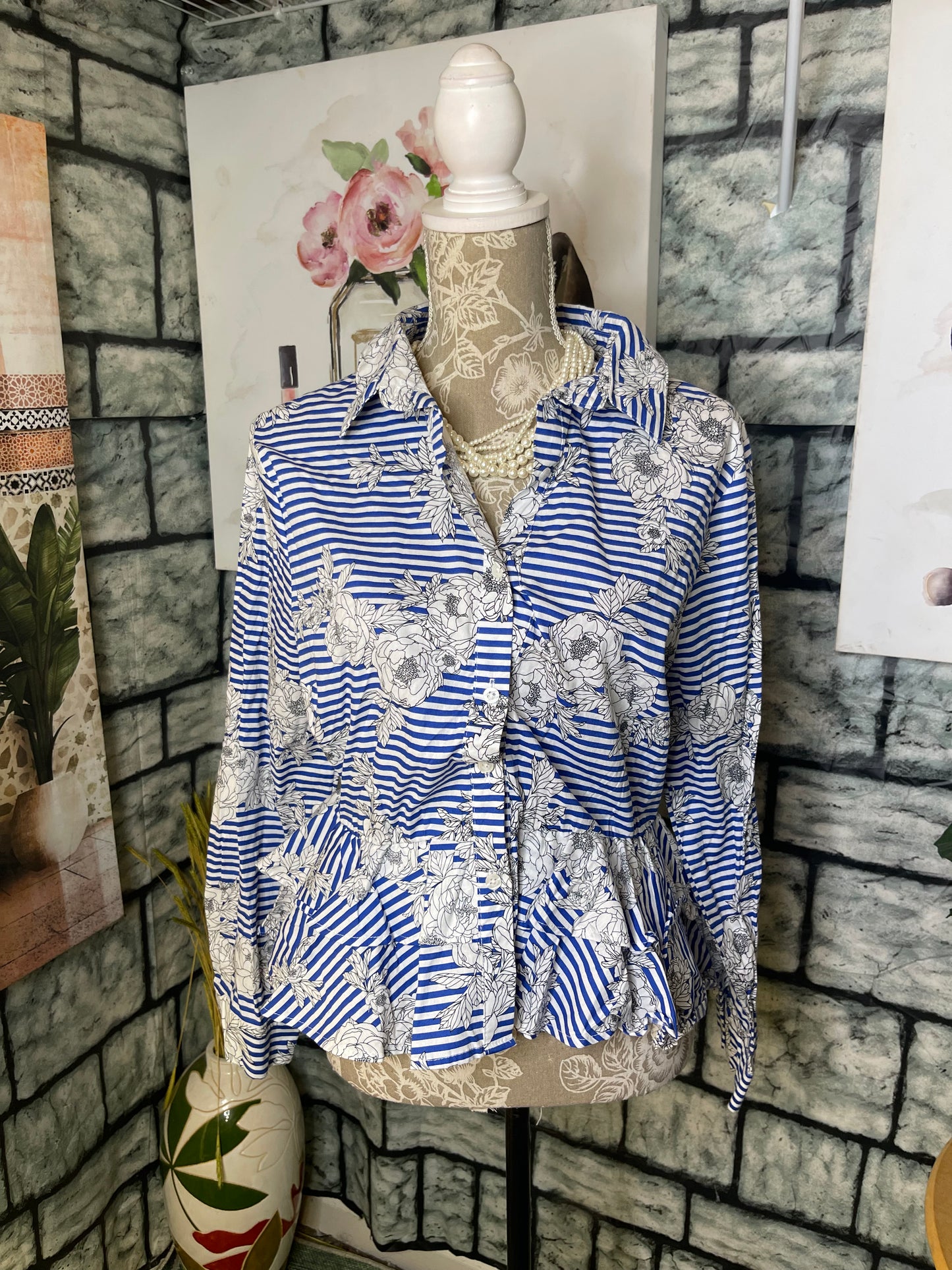 Ups & Downs Blue White Button Blouse Women sz Large