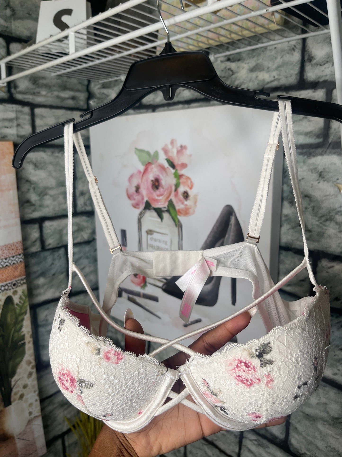 PINK White Floral Bra Women sz 36C