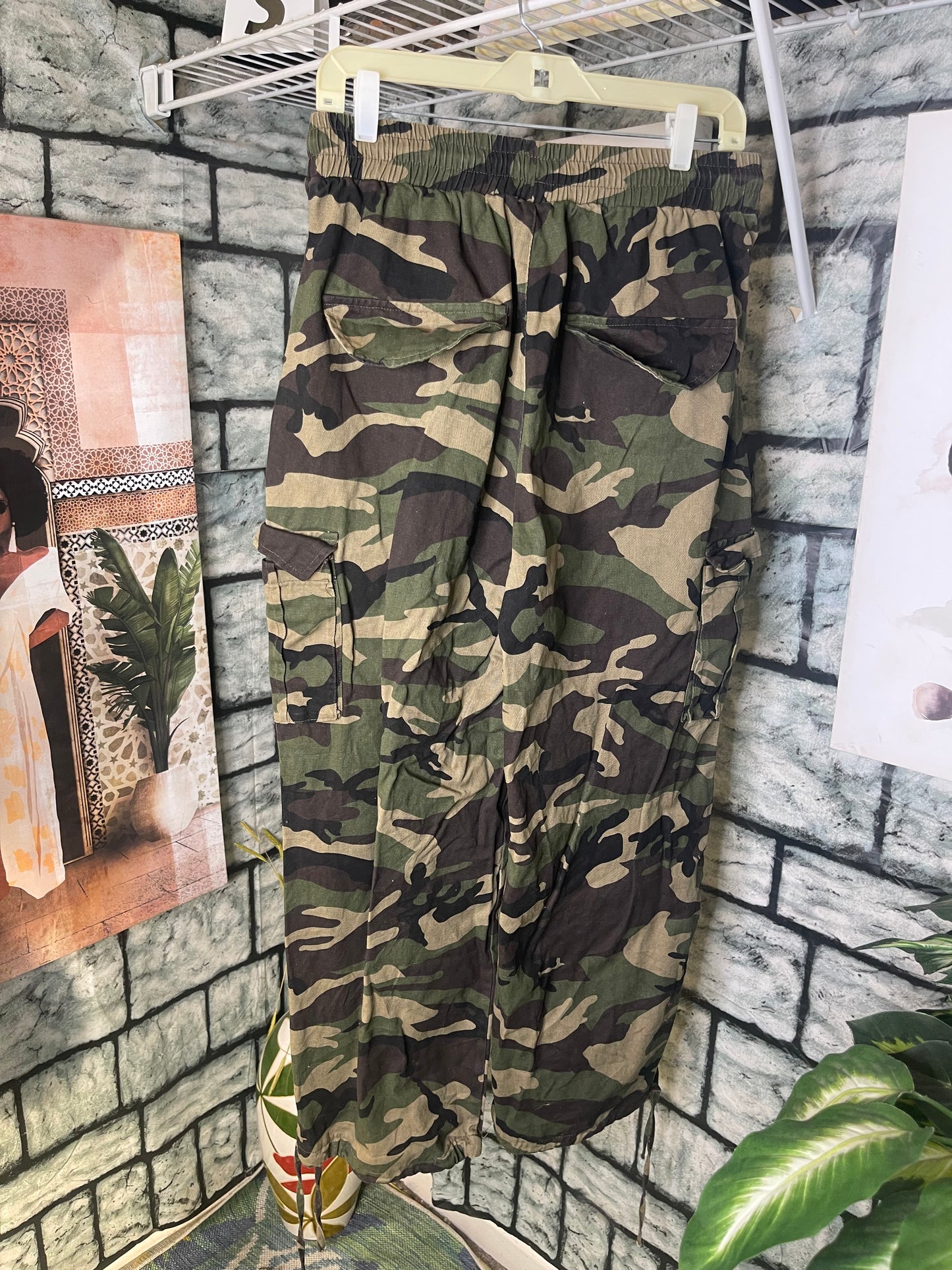 Green Camo Cargo Pants Women sz Large