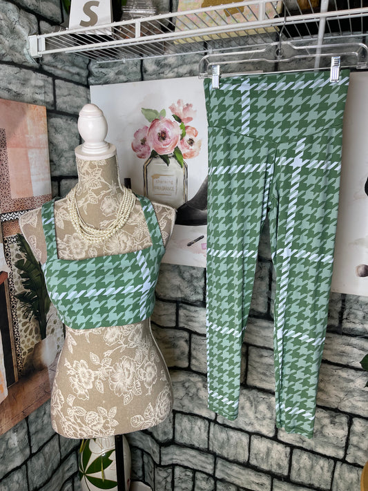 Offline By Aerie Green Workout Set Women sz Medium