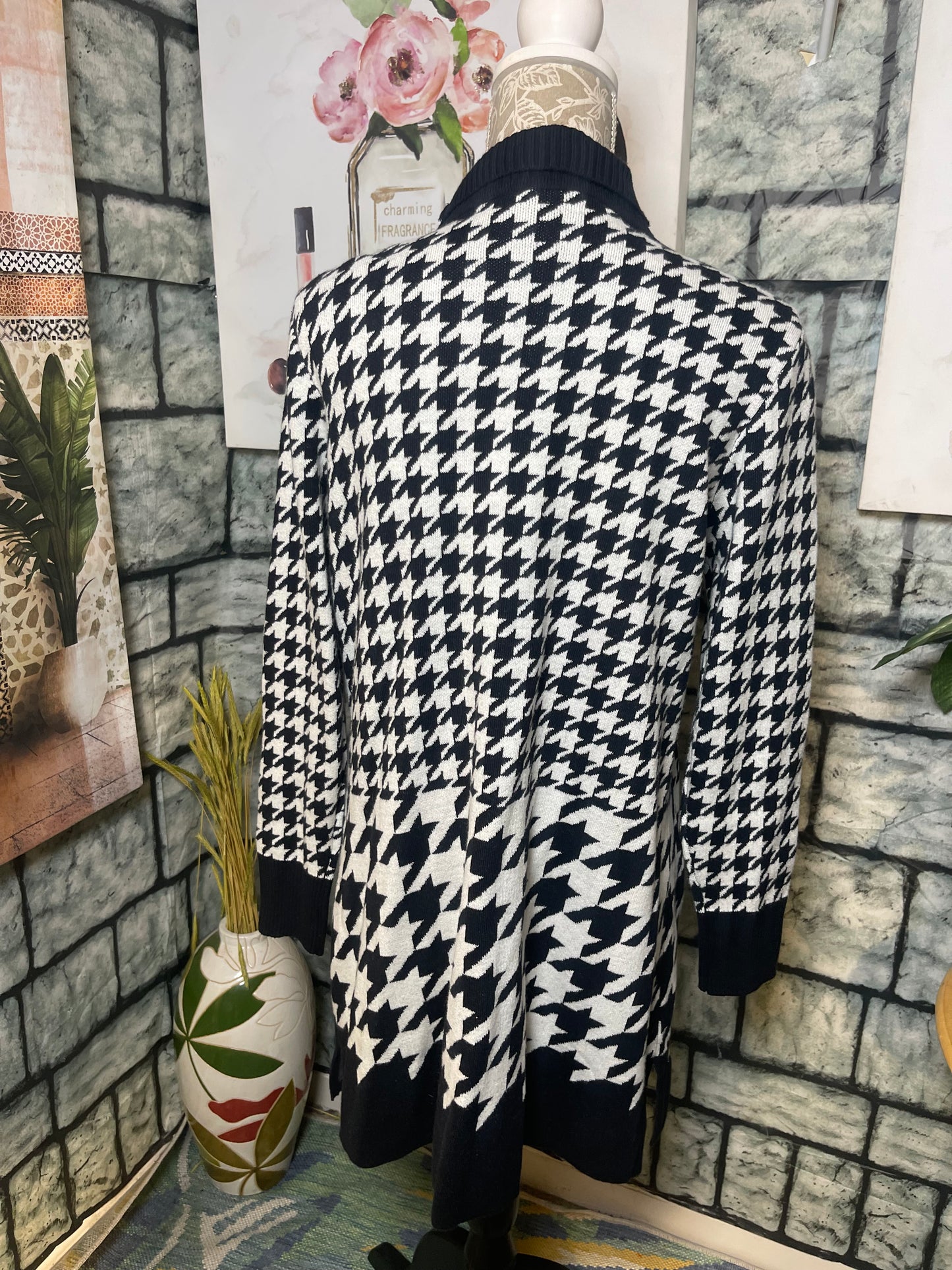 NEW Isaac Mizarahi Black White Cardigan Women sz Medium