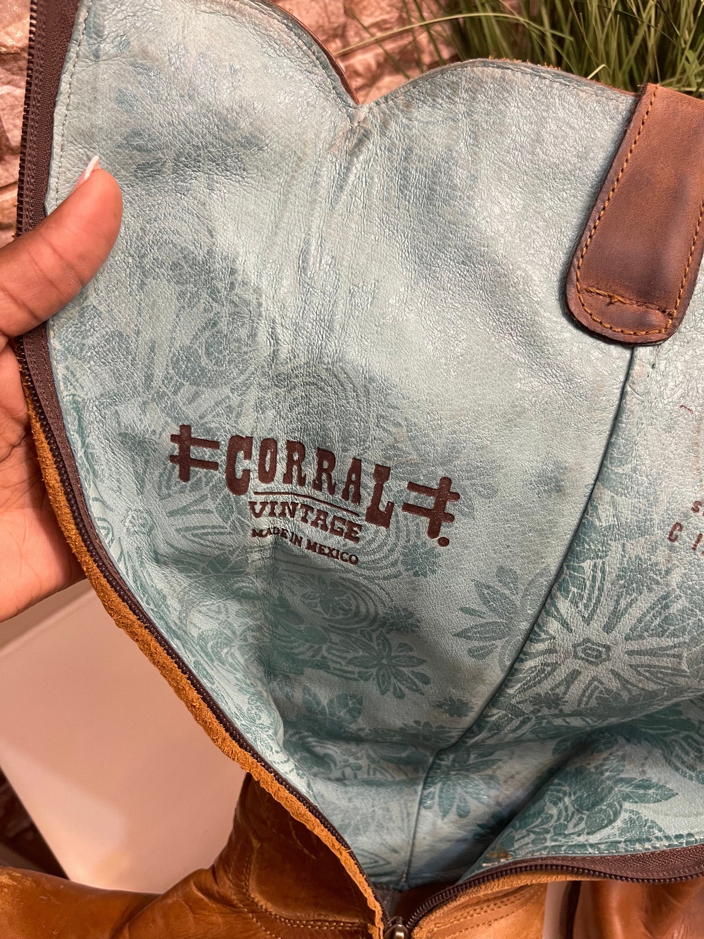 Corral Brown Cowboy Boots Women sz 6.5